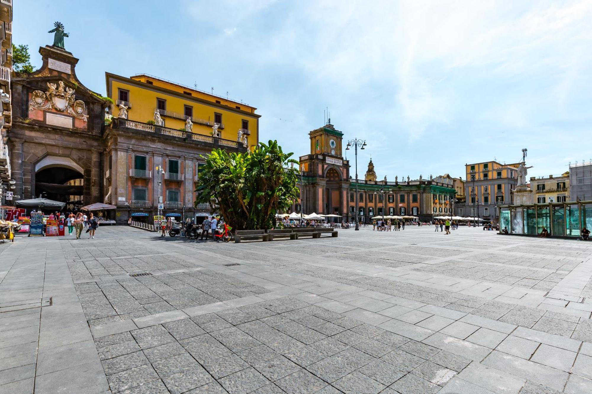 Starguest Dante Hotel Naples Exterior photo